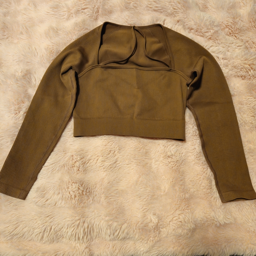 OQQ Crop Tops Ribbed Long Sleeve Workout Tops - Brown SIZE MEDIUM NWOT - Picture 2 of 3